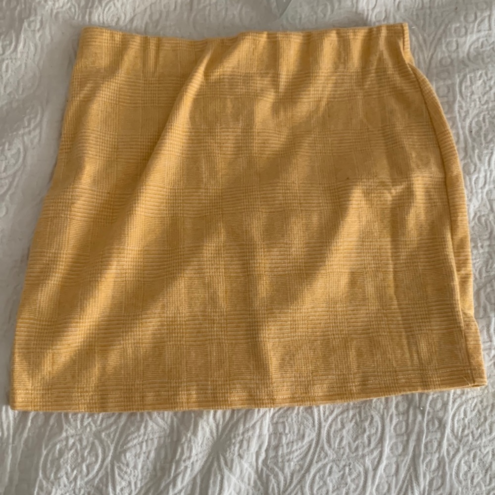 Yellow mini skirt super soft size large papaya
